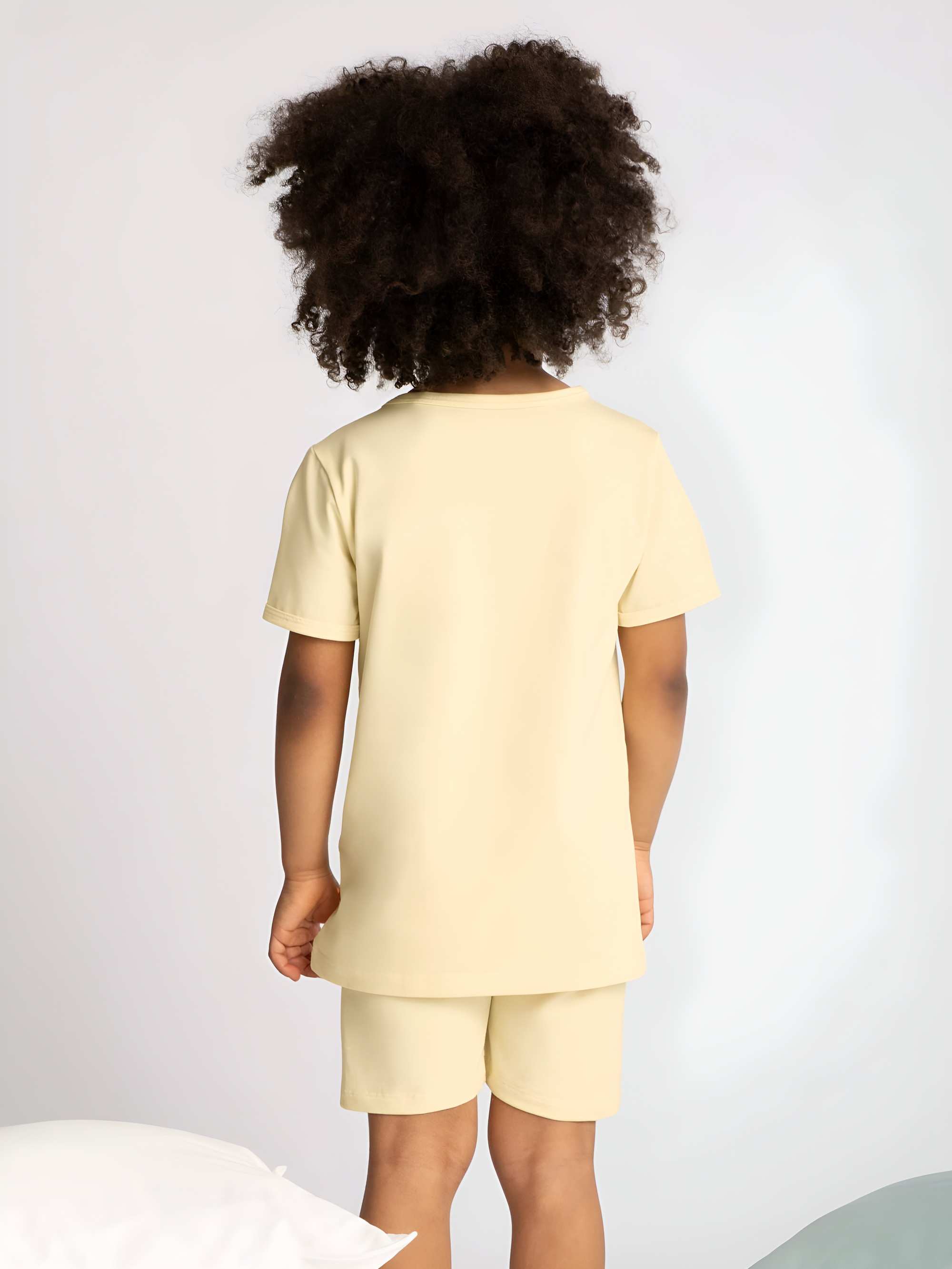 Light yellow short sleeve pyjamas