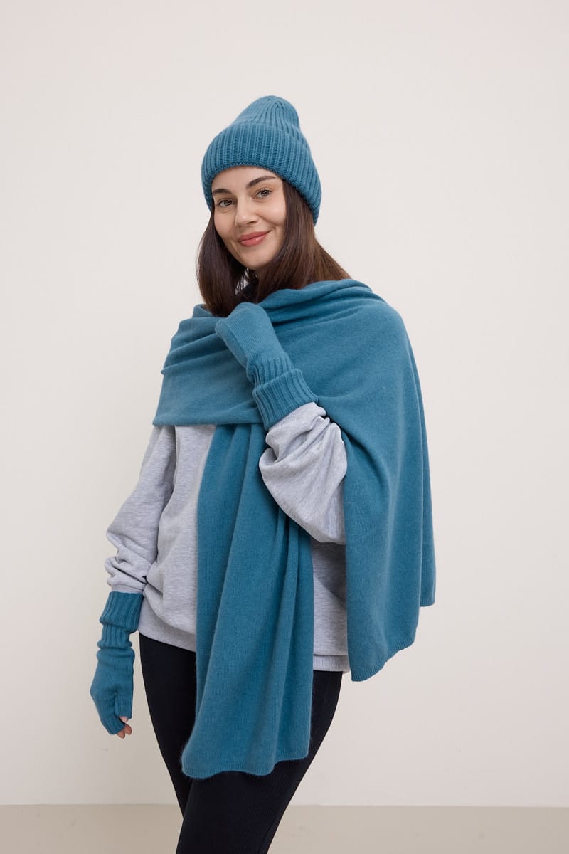 Dark blue cashmere Chunky Knit Beanie with Cashmere