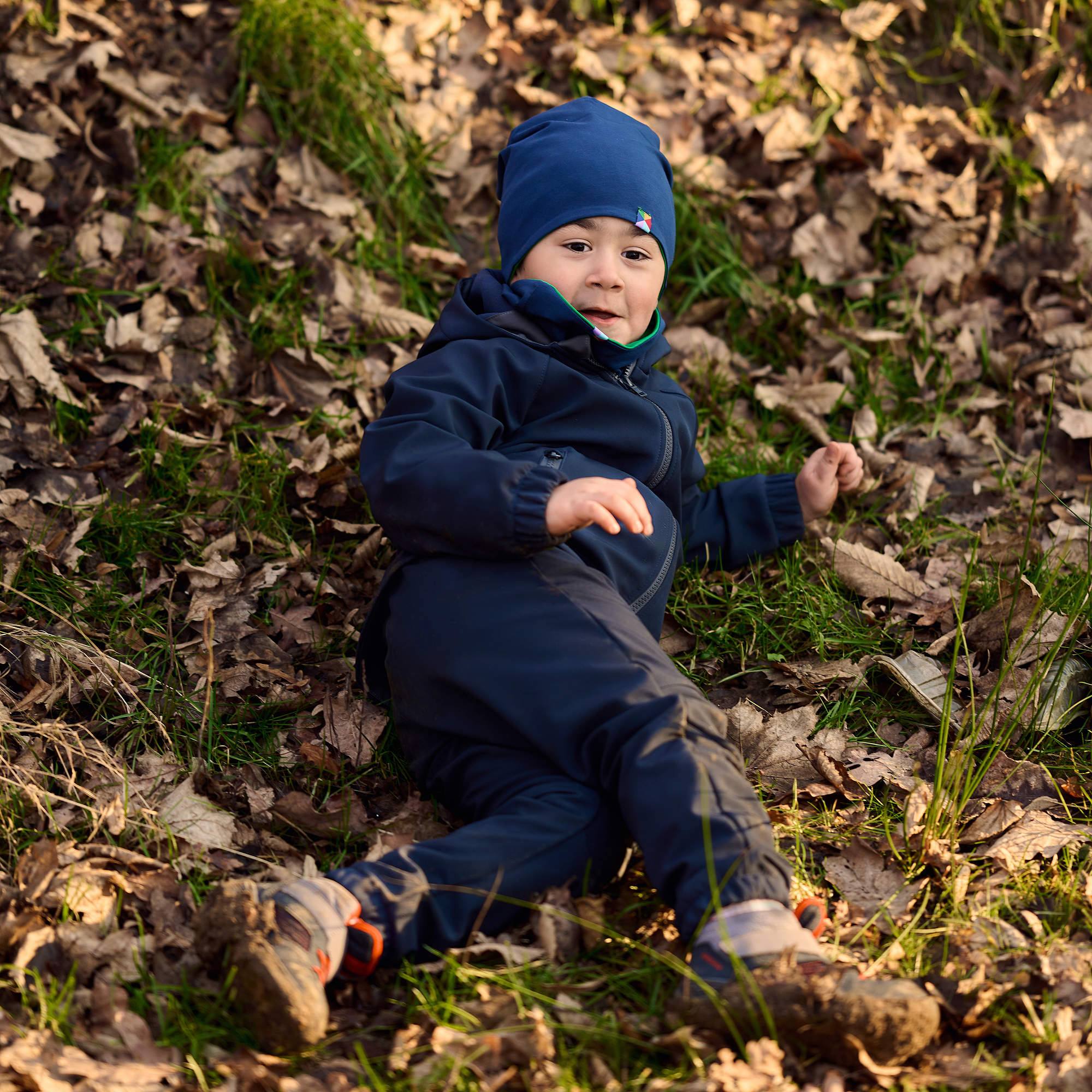 Granatowa kurtka softshell