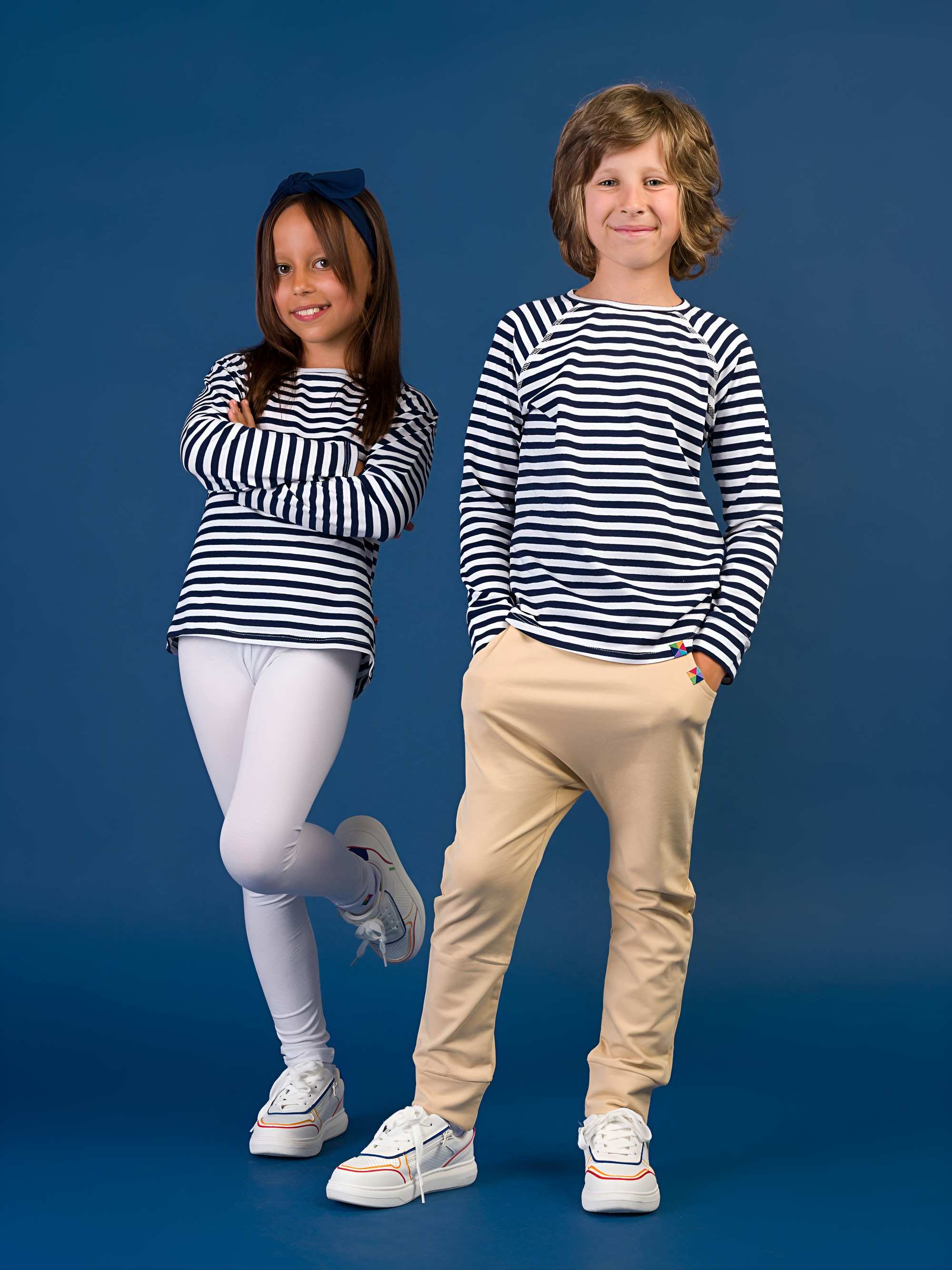Białe legginsy
