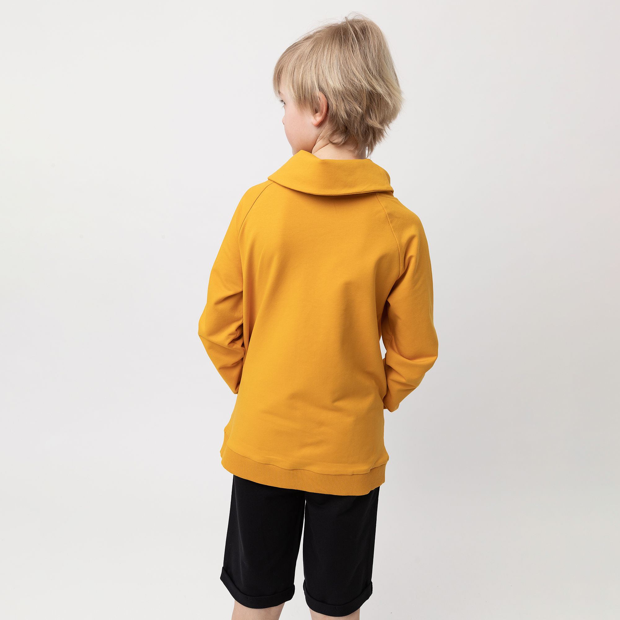 Czarne spodenki Junior