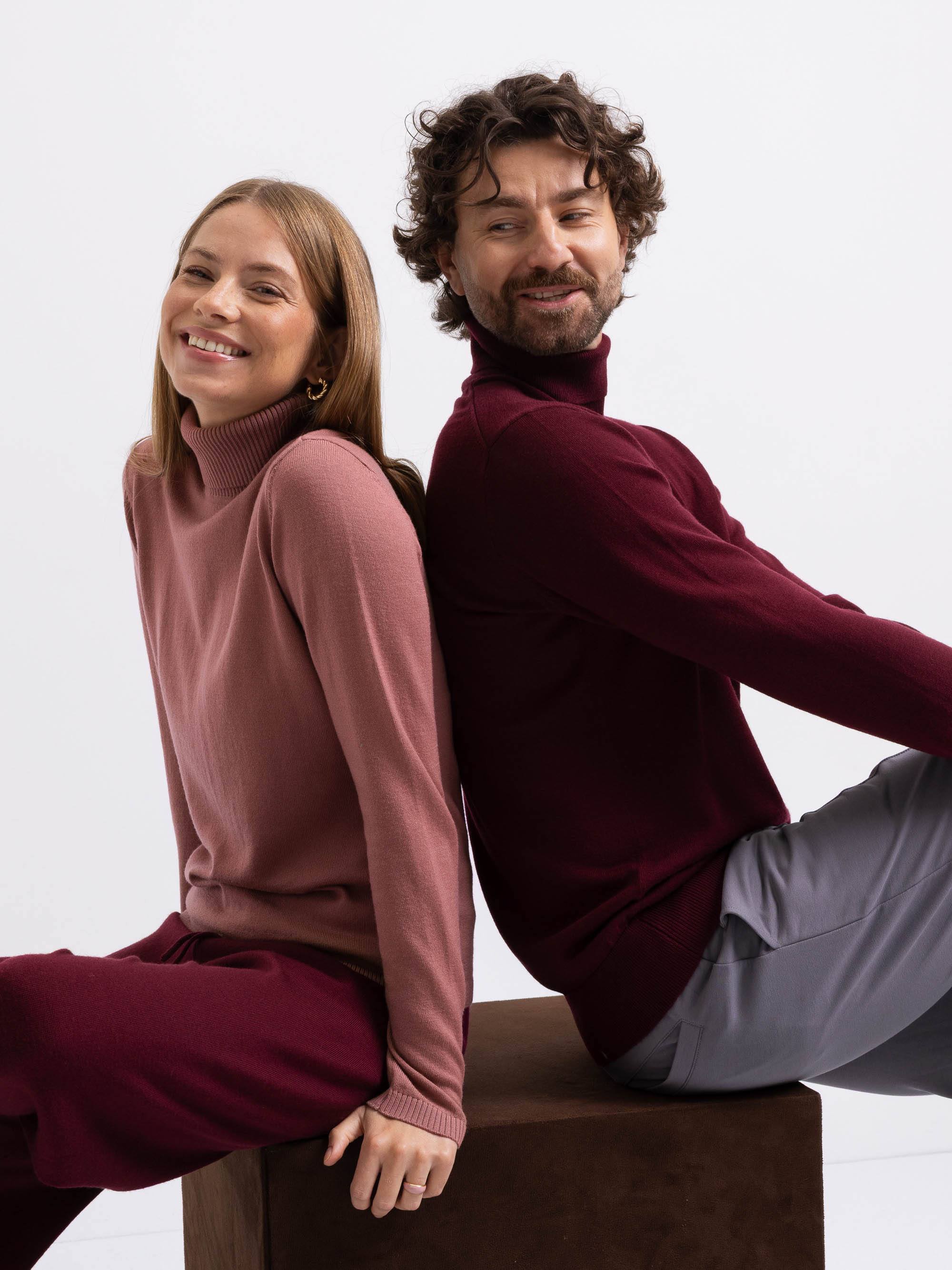 Bordowy golf z wełny merino męski