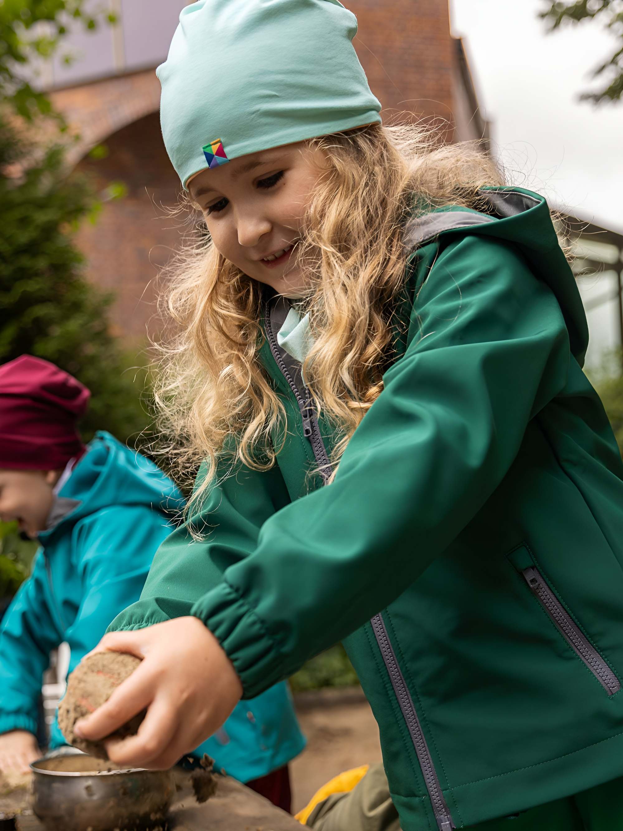 Butelkowozielona kurtka softshell