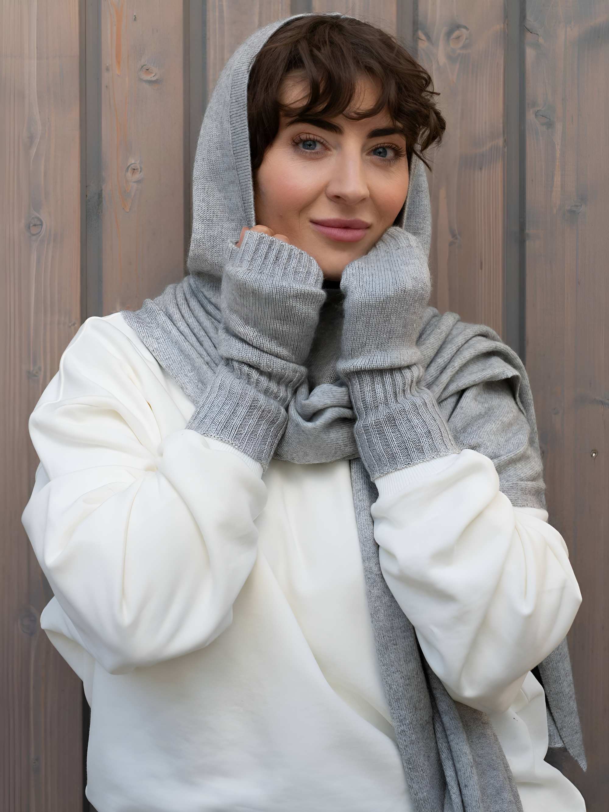 Gray cashmere wool fingerless gloves with cashmere