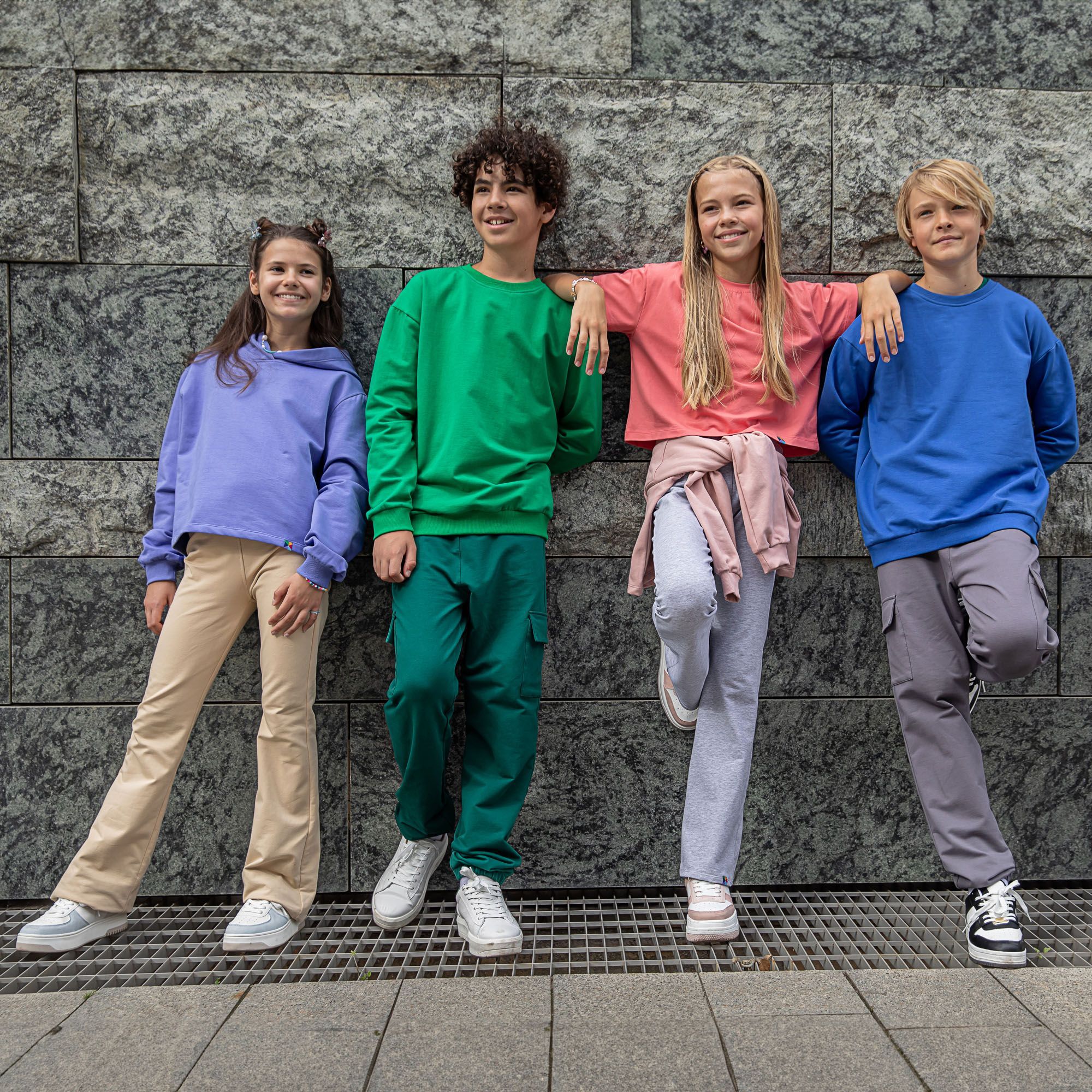 Zielona bluza dresowa z meszkiem Junior