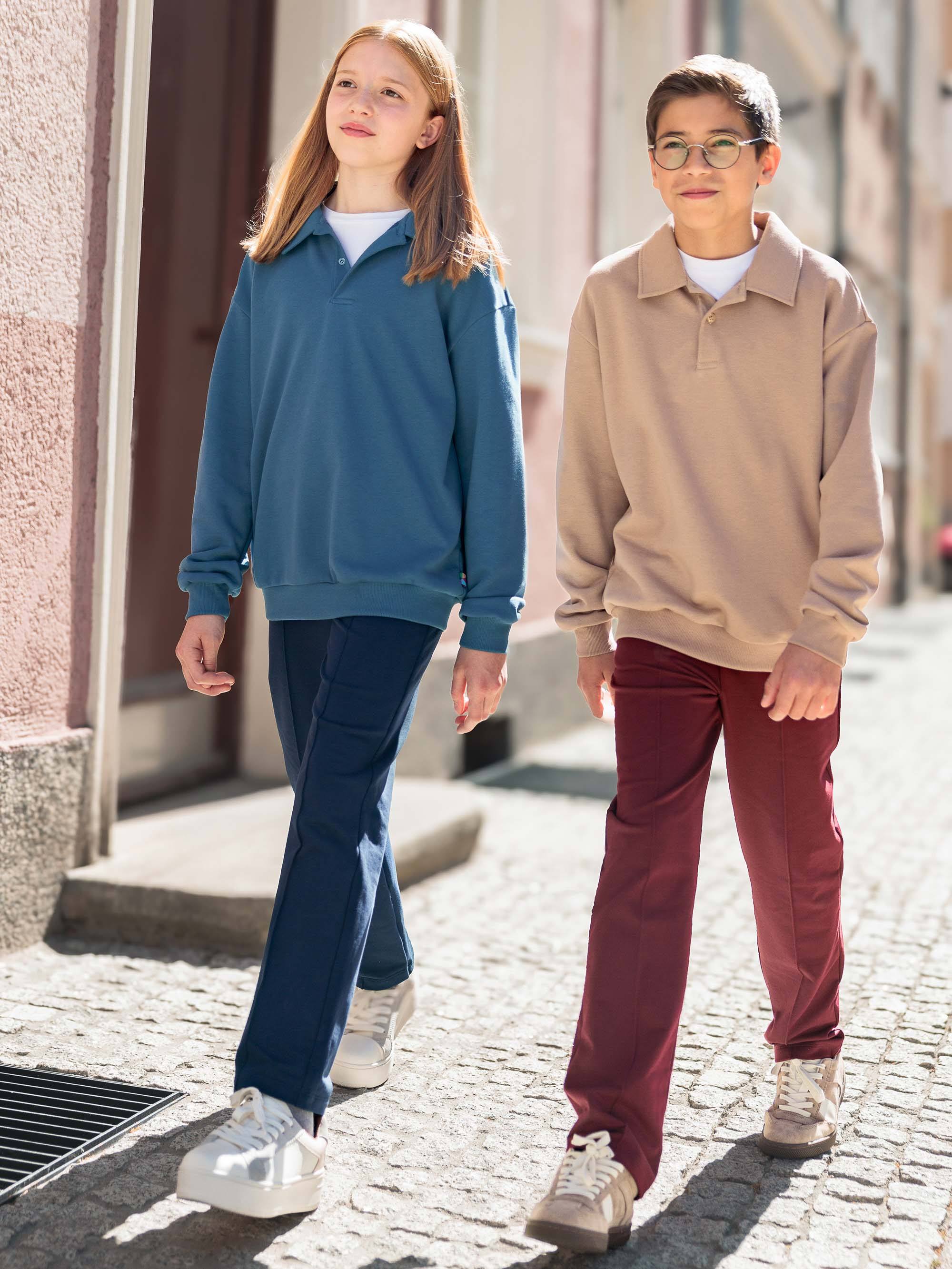 Ciemnoniebieska bluza dresowa z kołnierzykiem