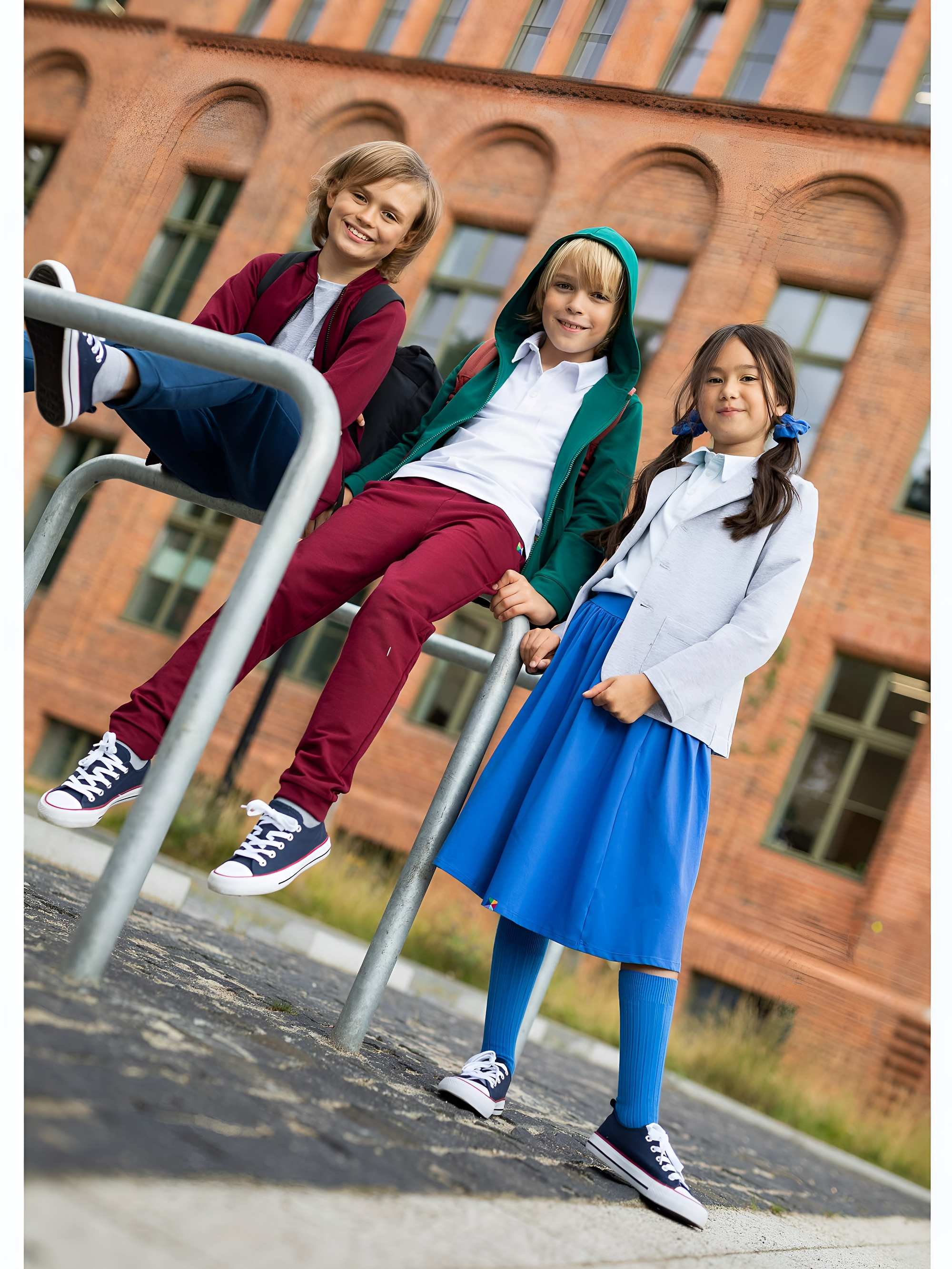 Butelkowozielona bluza z kapturem