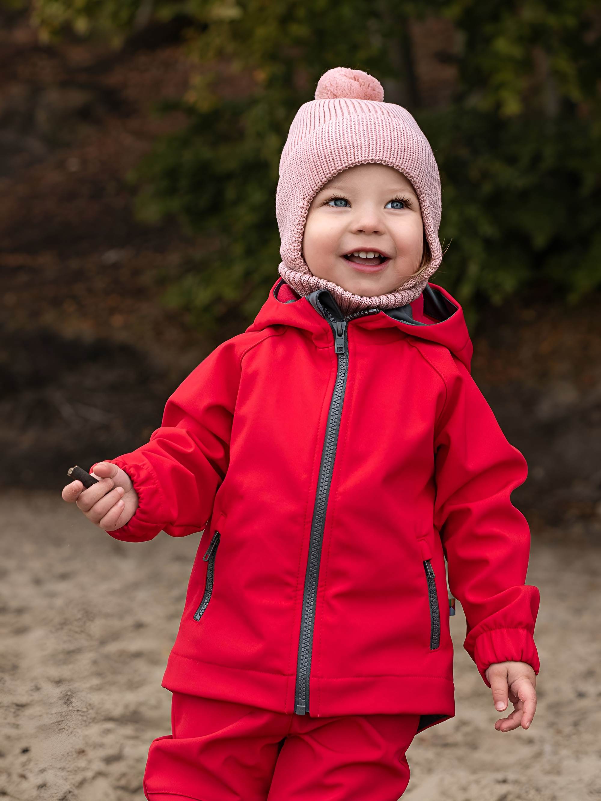 Czerwona kurtka softshell niemowlęca