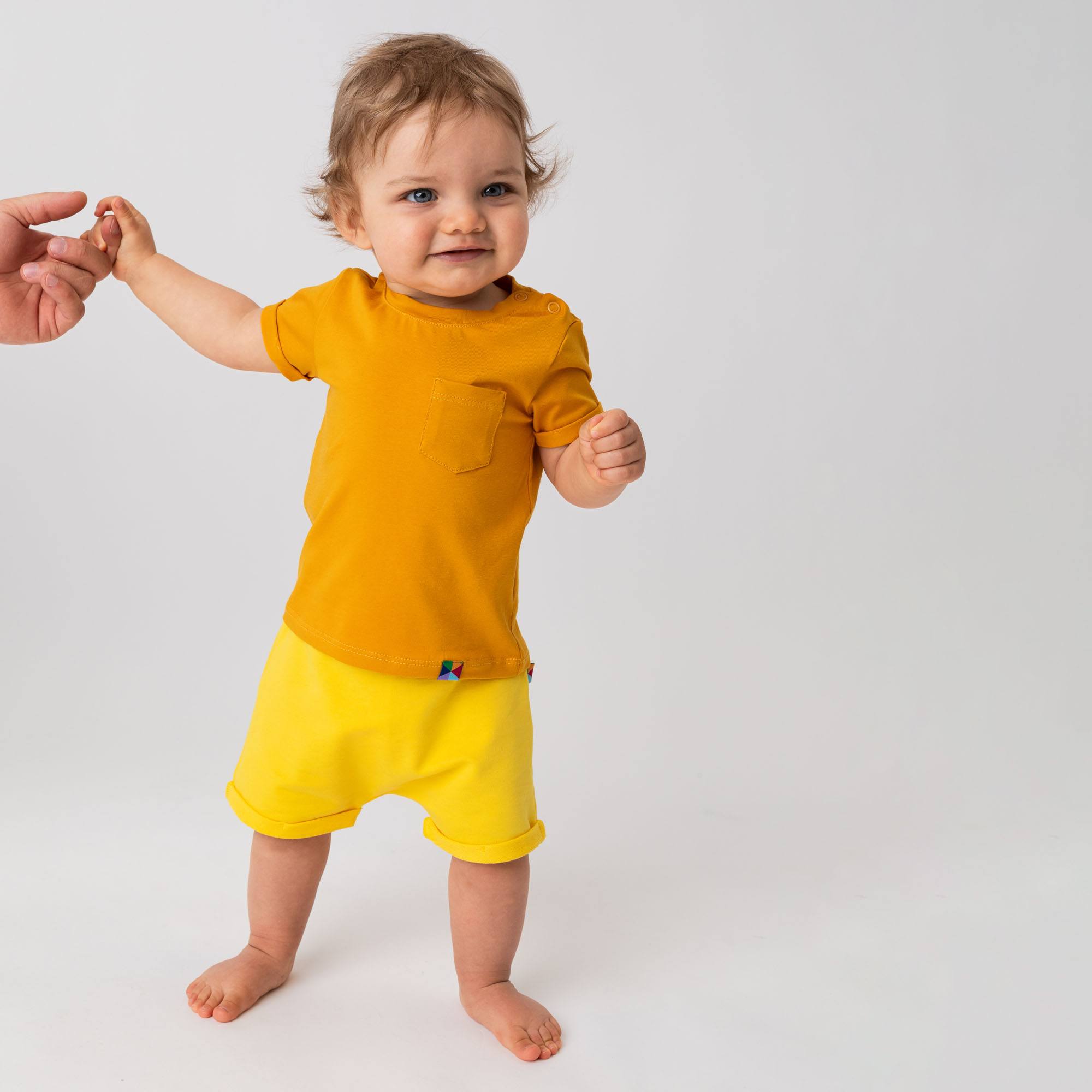 Musztardowy T-shirt
