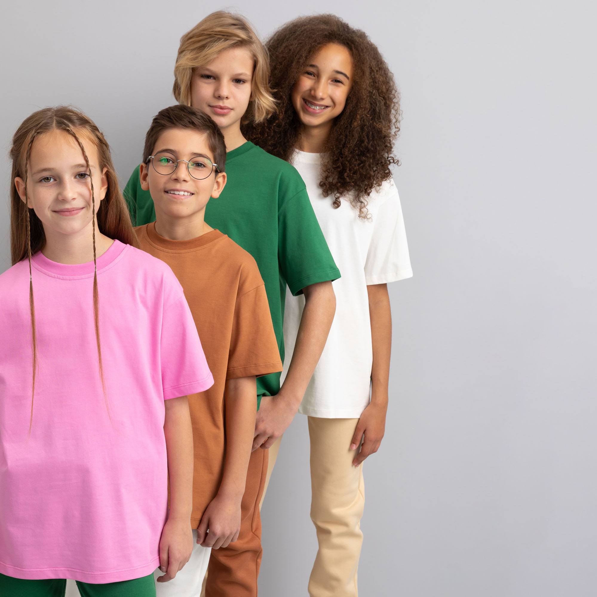 Pasteloworóżowy T-shirt oversize Junior