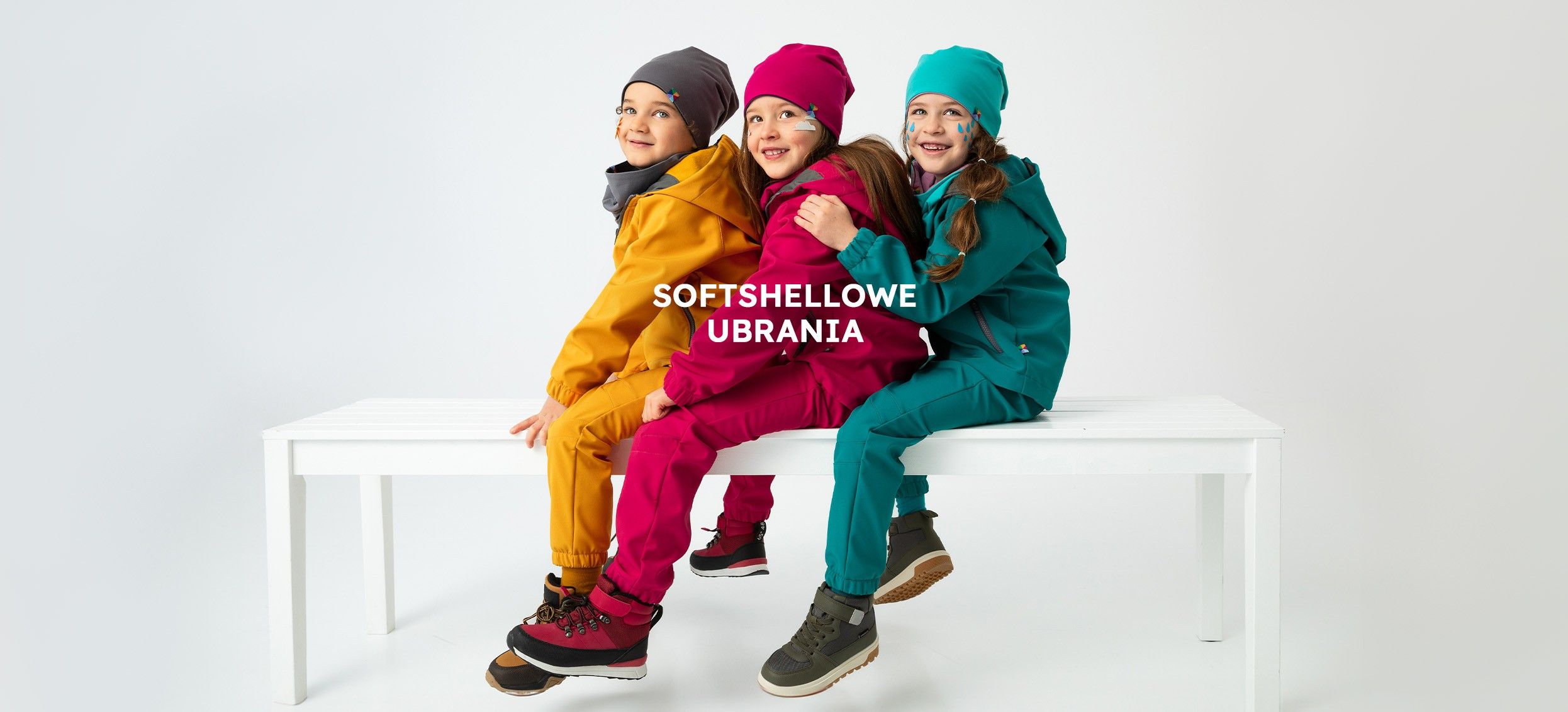 ubrania z softshellu