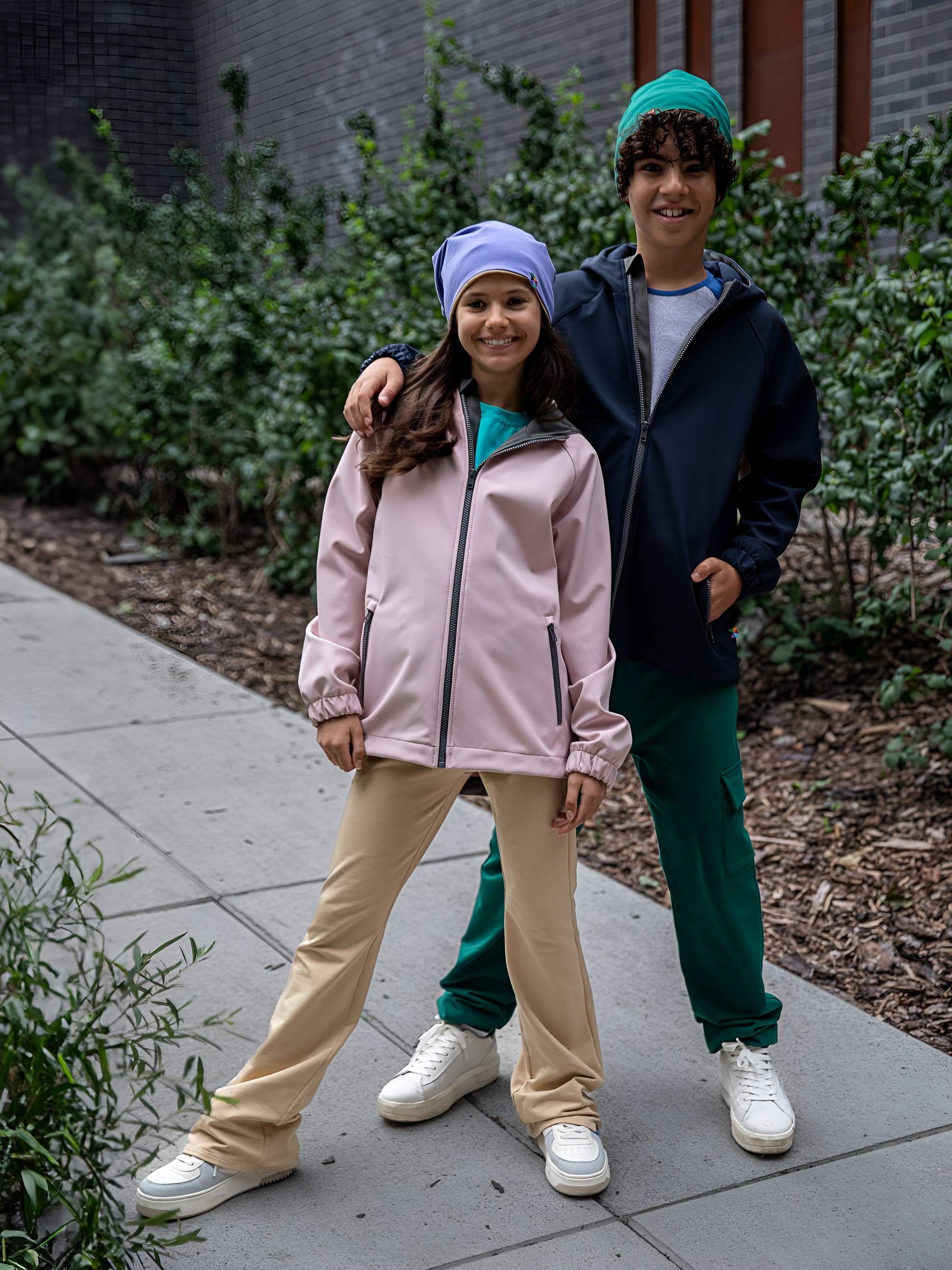Granatowa kurtka softshell Junior