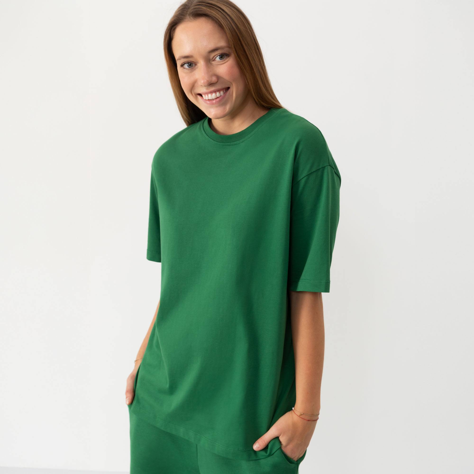 Ciemnozielony T-shirt oversize damski