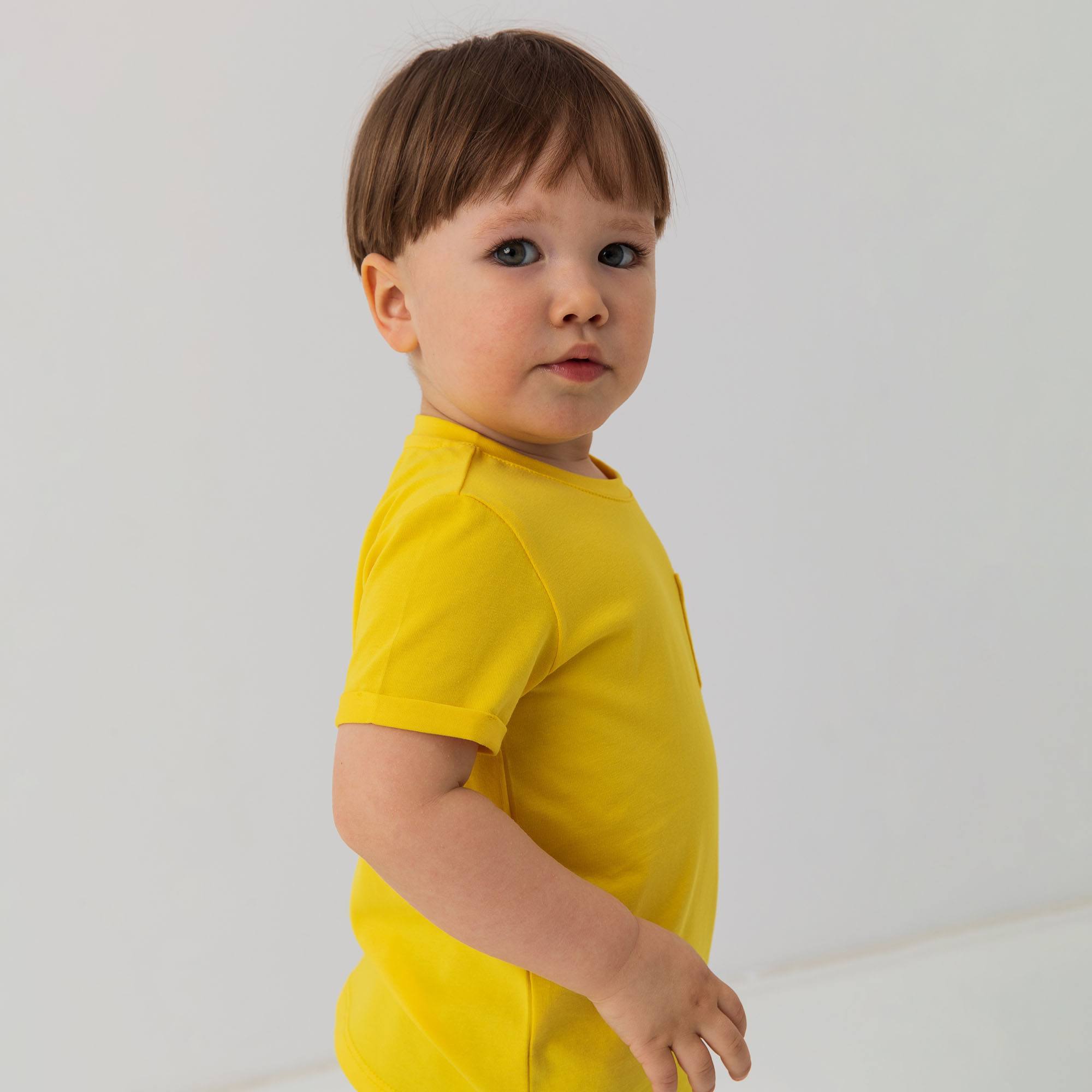 Żółty T-shirt