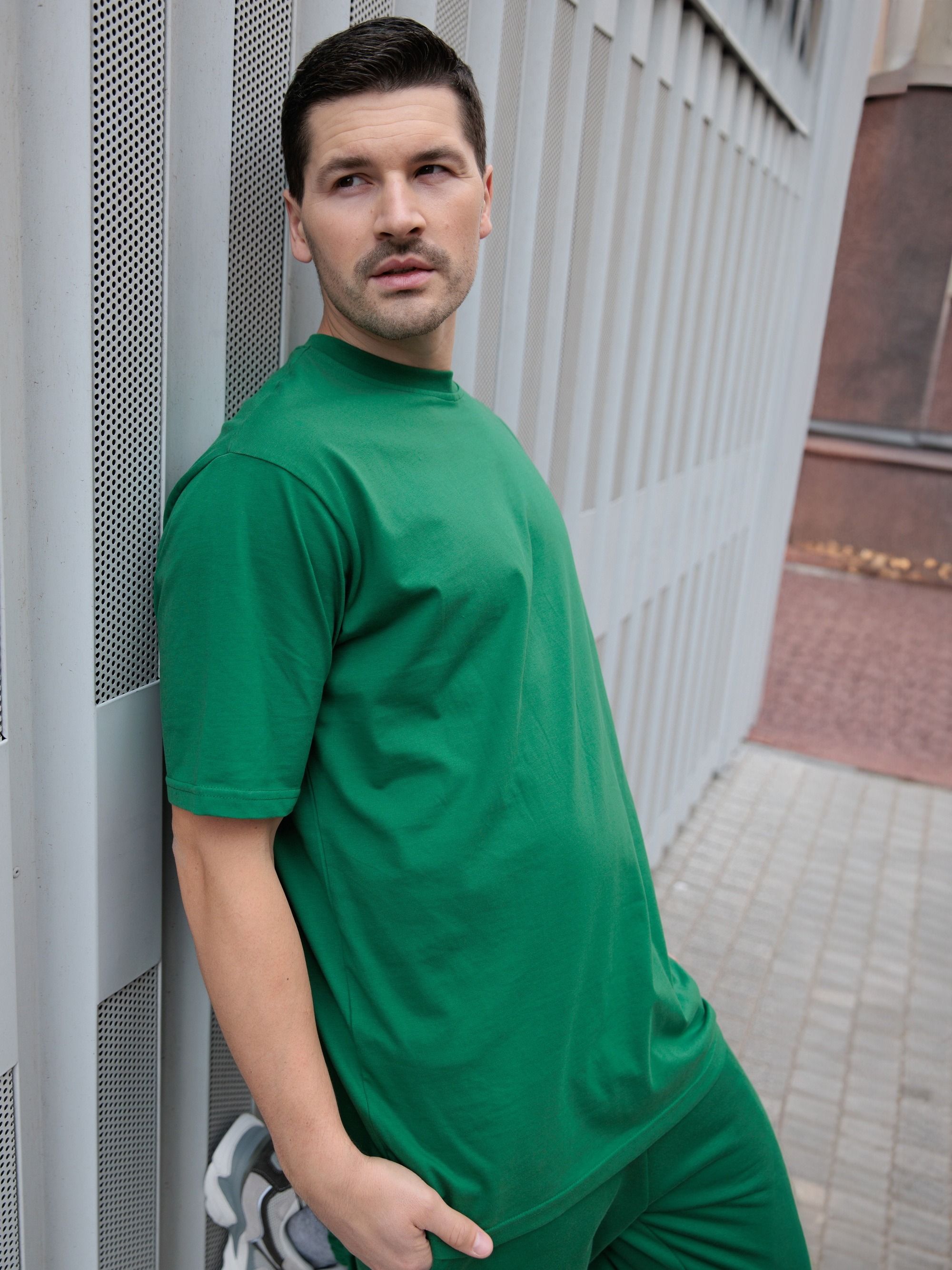 Ciemnozielony T-shirt oversize męski