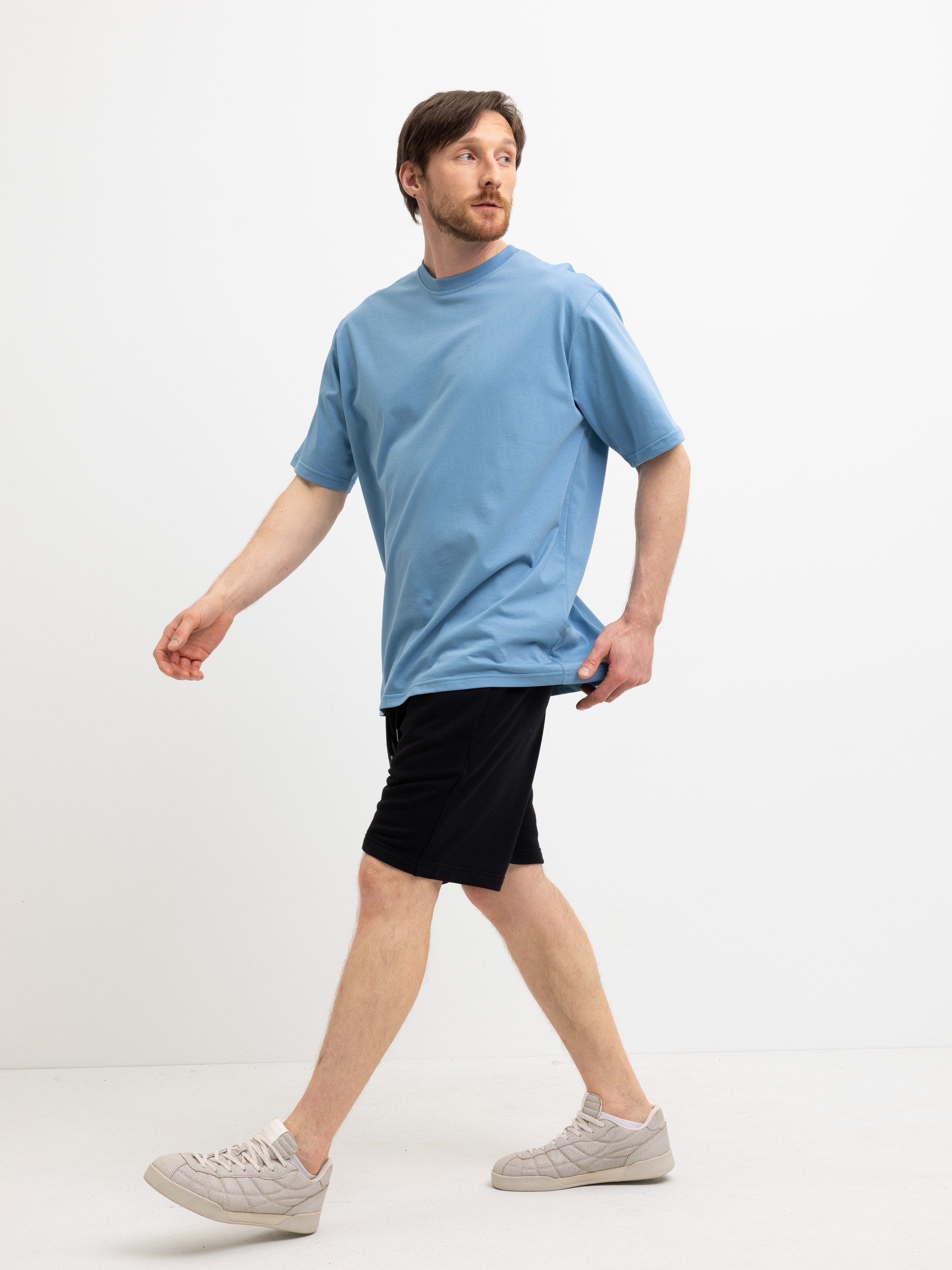 Błękitny T-shirt oversize męski