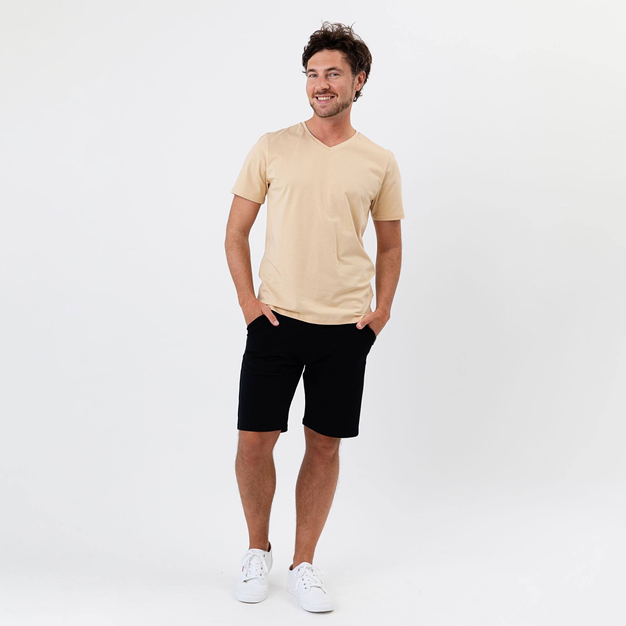Beżowy t-shirt w serek męski