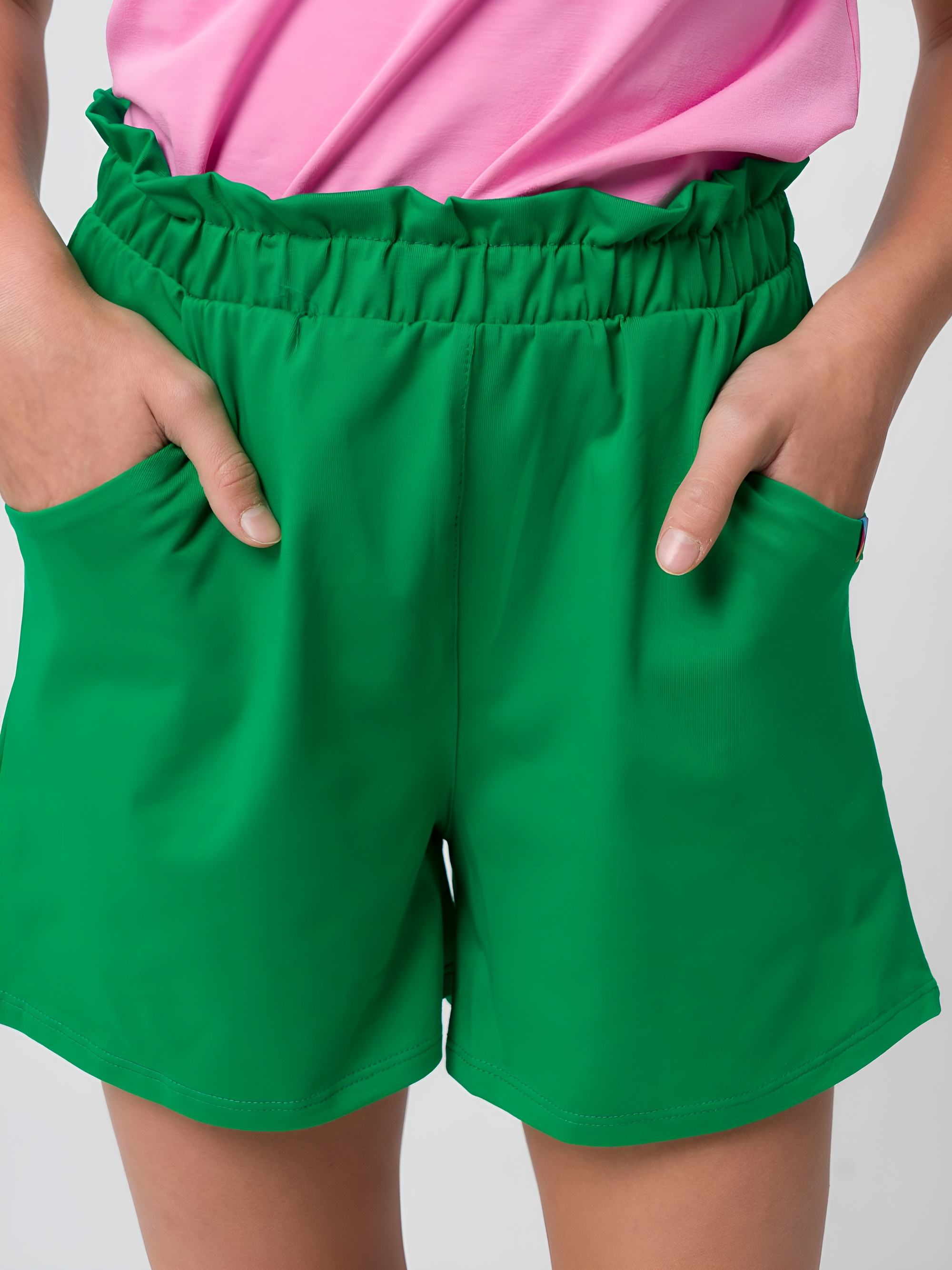 Zielone spodenki o luźnym kroju Junior