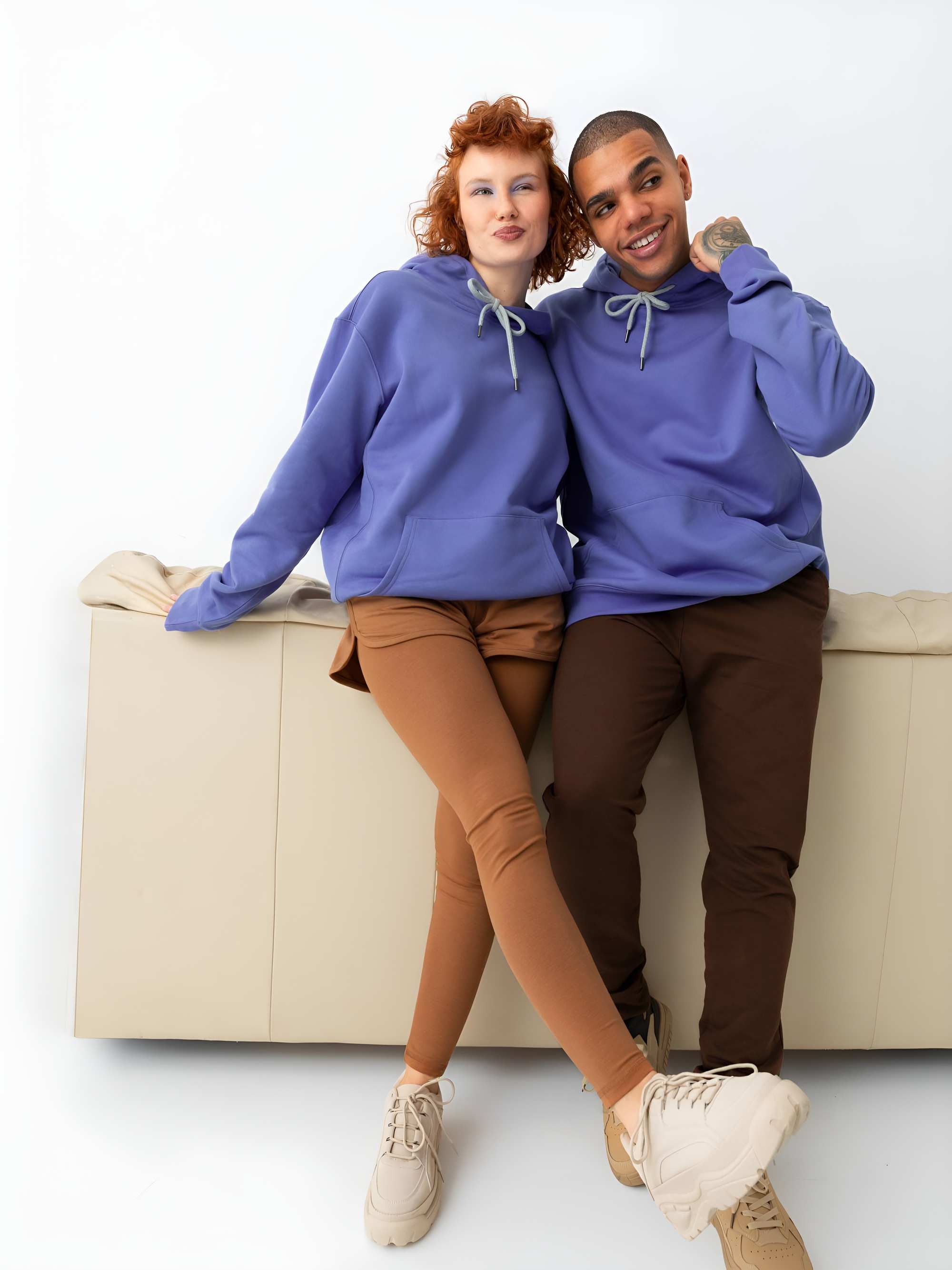 Karmelowe legginsy damskie