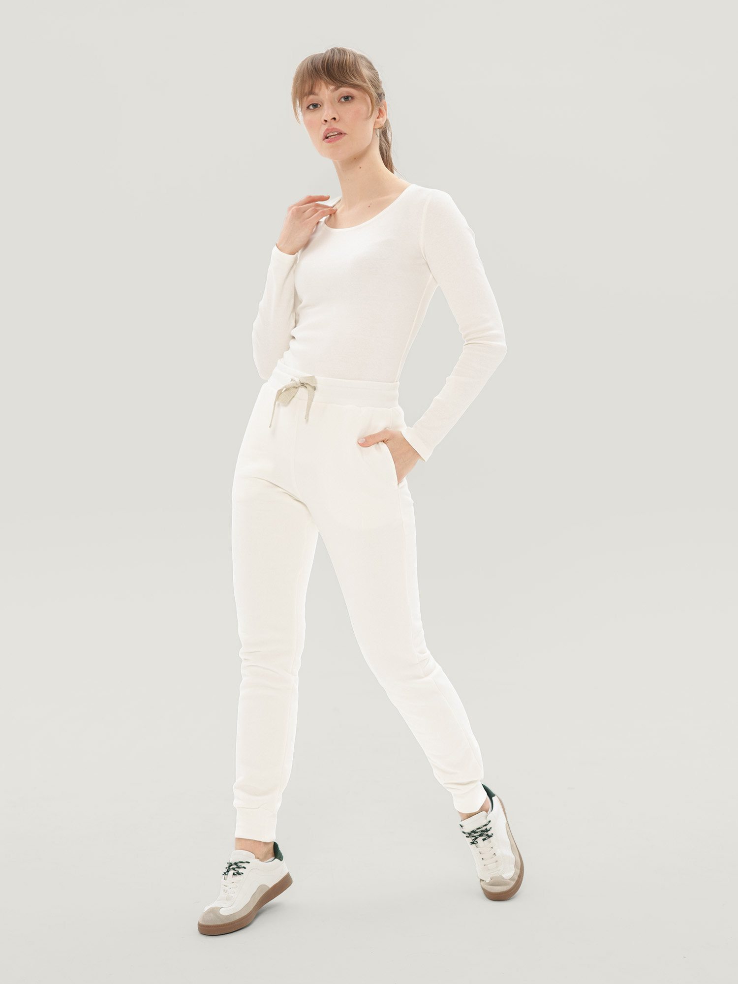Cream white fleece-lined joggers Women