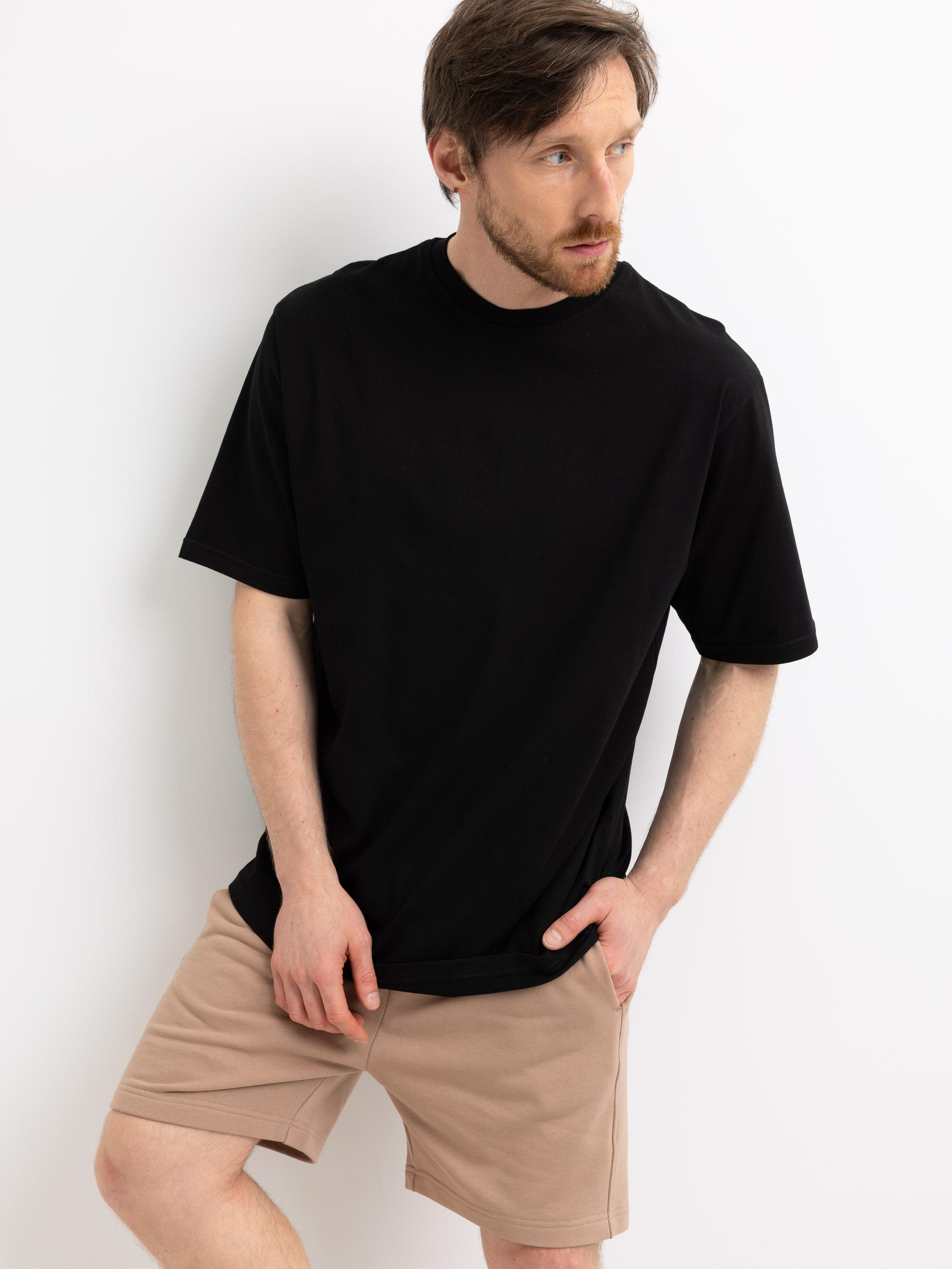 Czarny T-shirt oversize męski