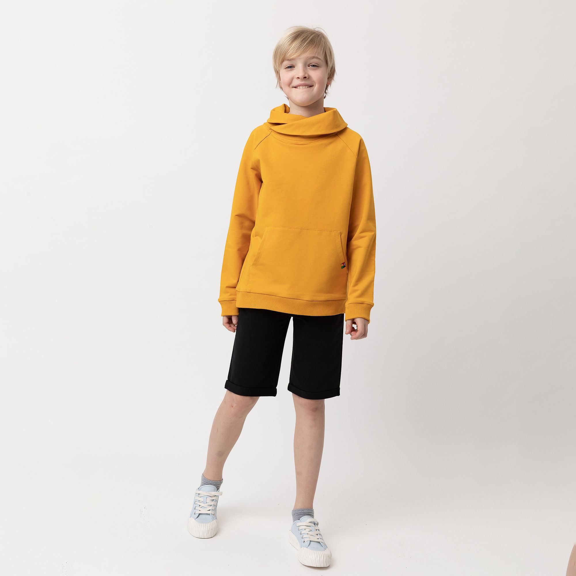 Czarne spodenki Junior