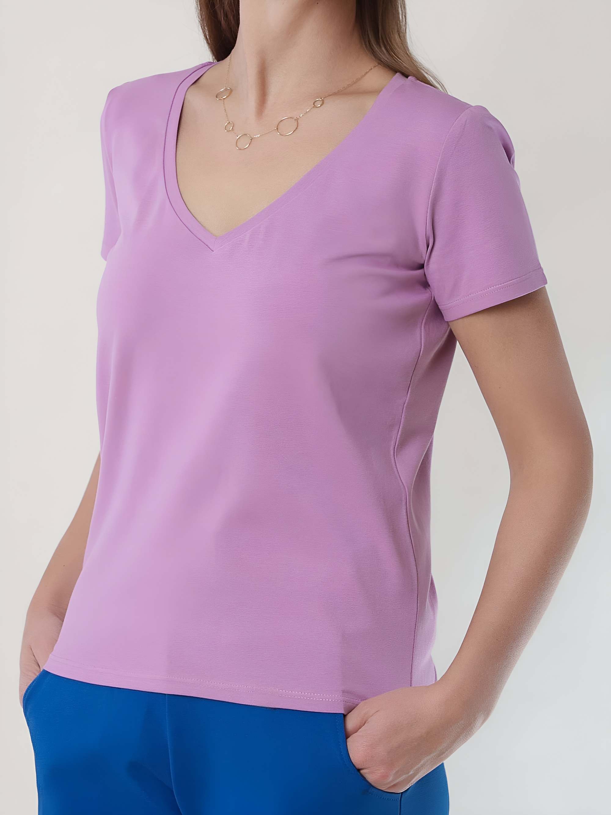 Jasnofioletowy T-shirt damski