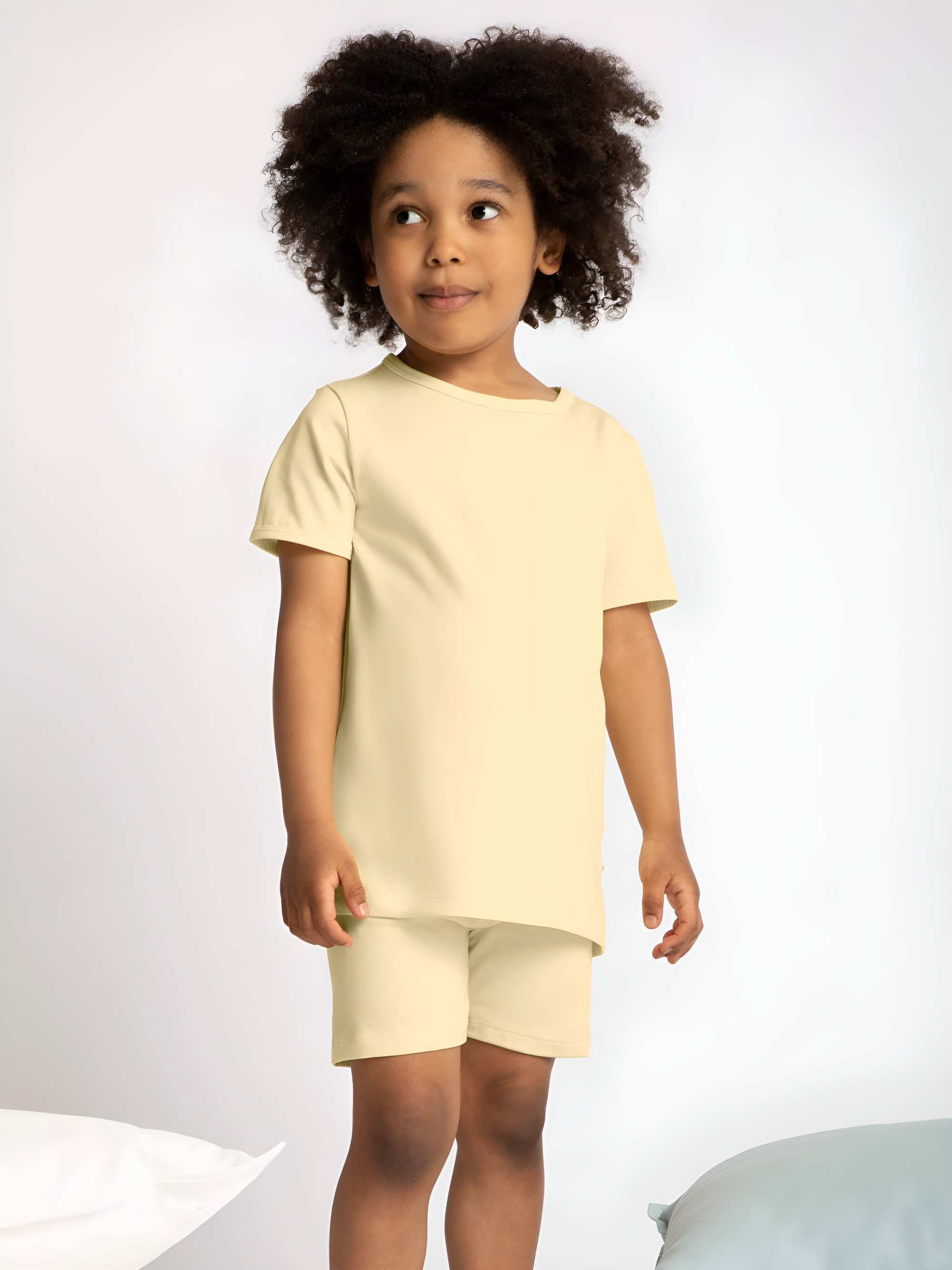 Light yellow short sleeve pyjamas