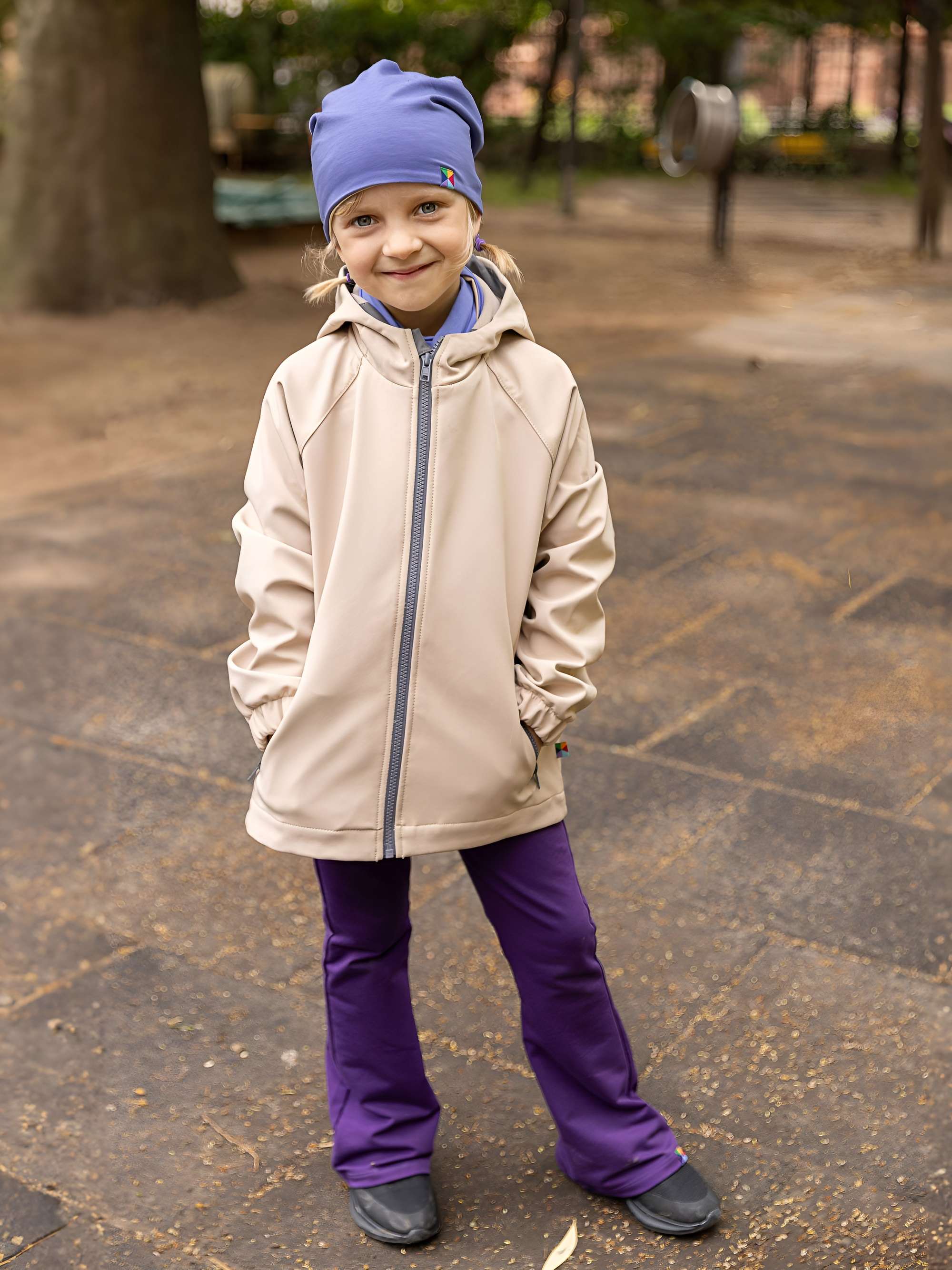 Beżowa kurtka softshell