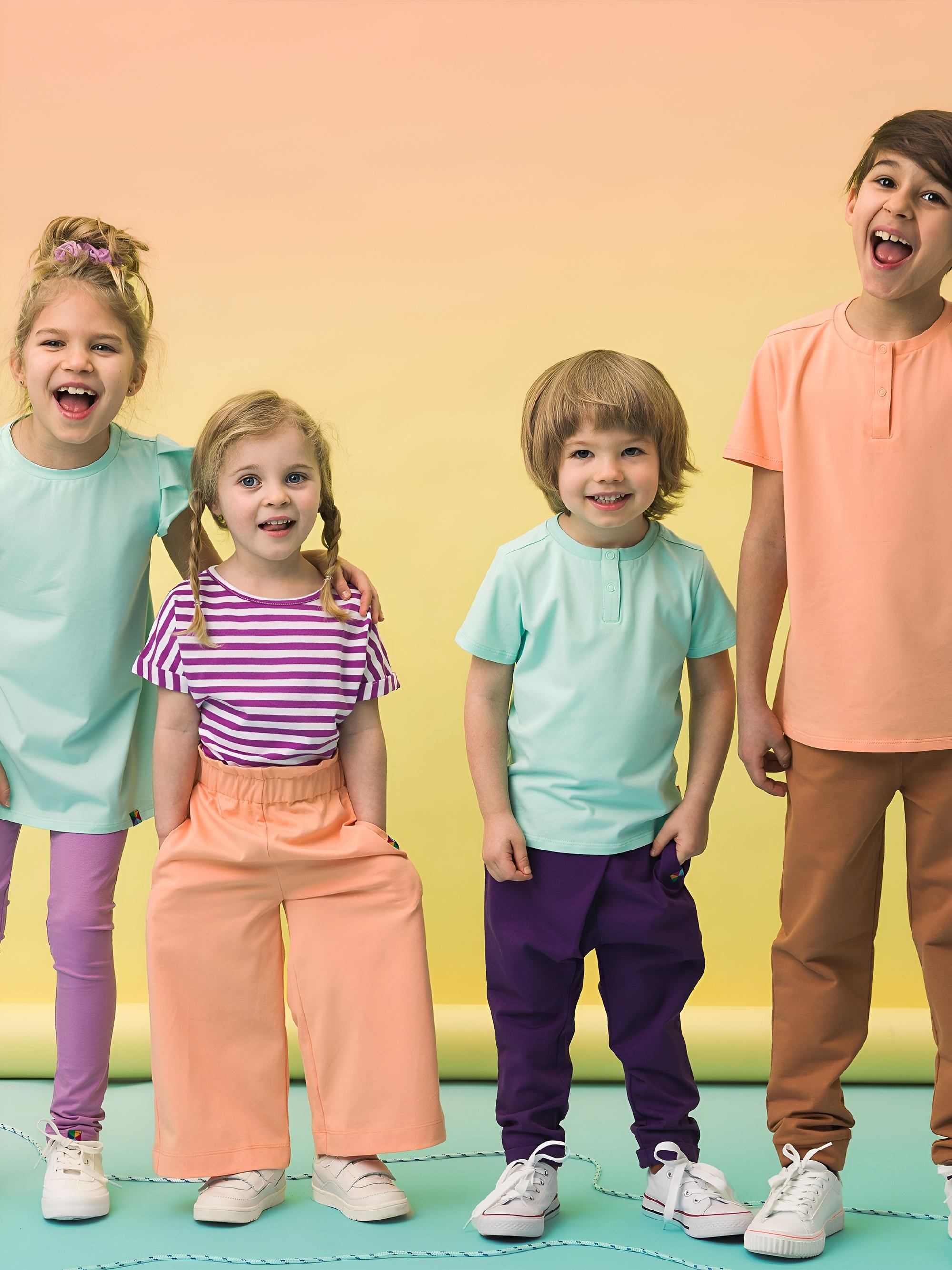 Jasnofioletowe legginsy