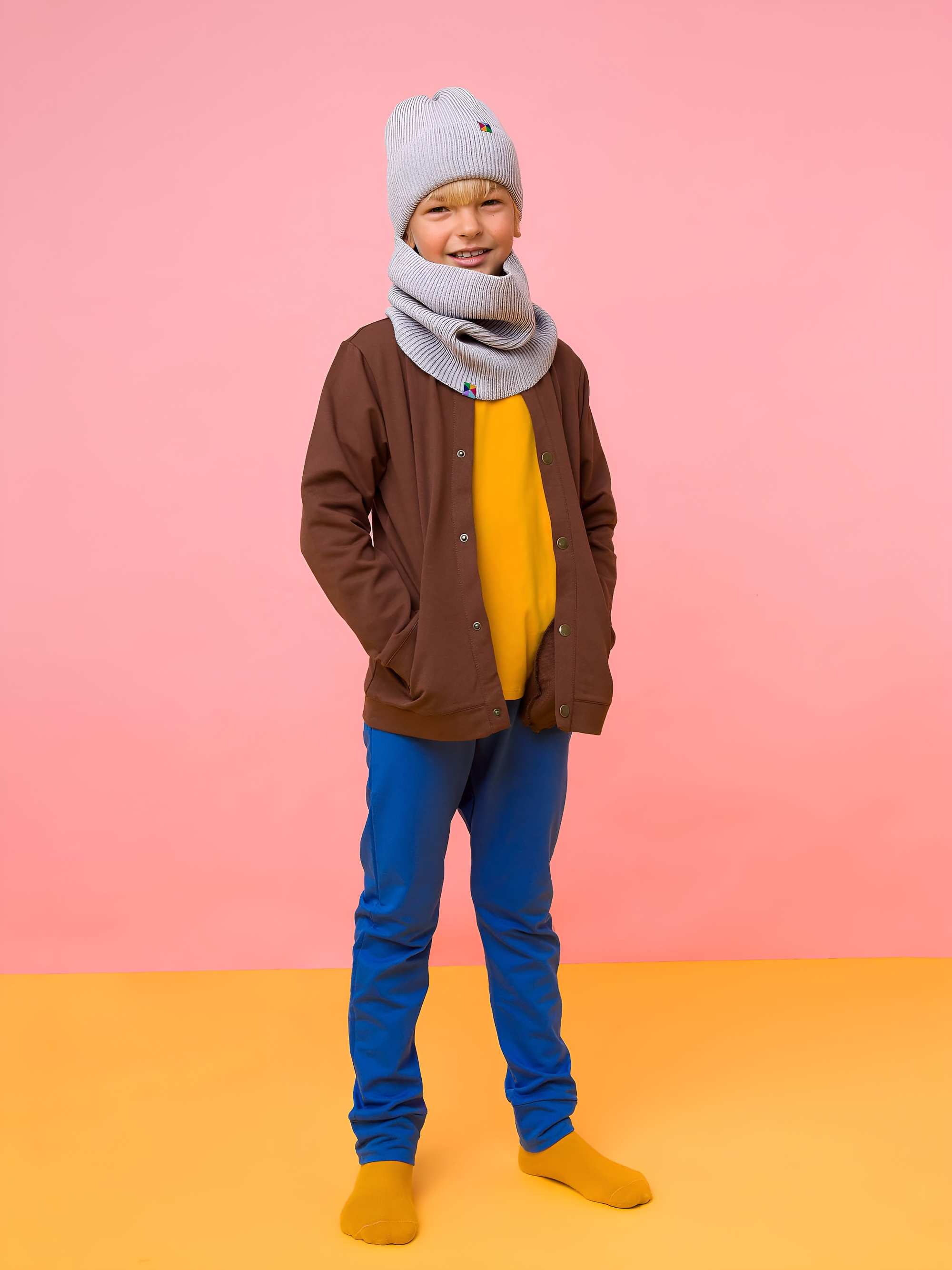 Brązowa bluza bomber z kieszeniami