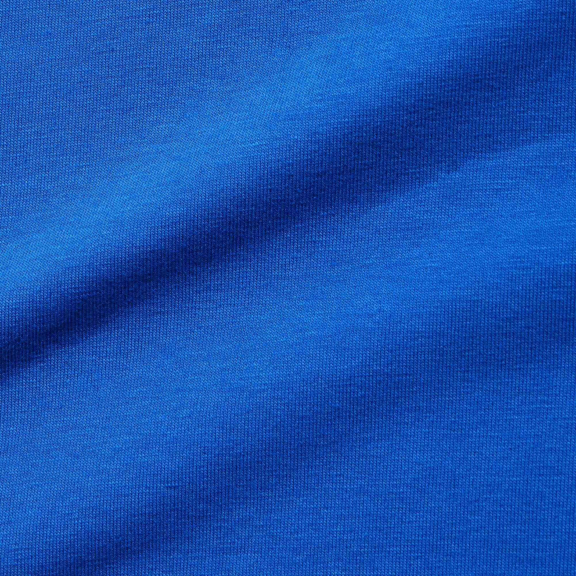 Niebieski T-shirt