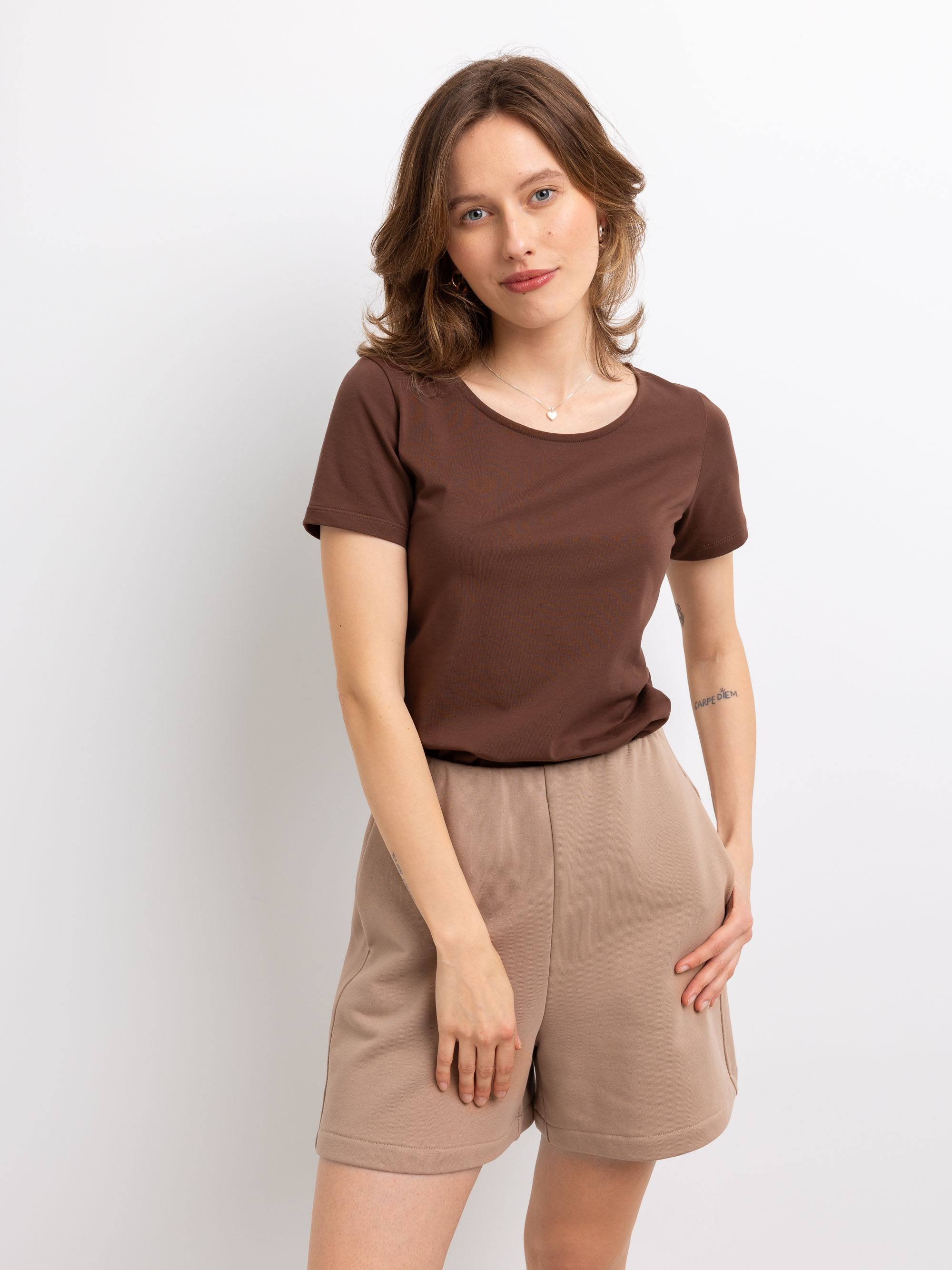 Mocha mousse szorty dresowe damskie